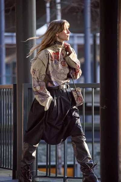Look 19
